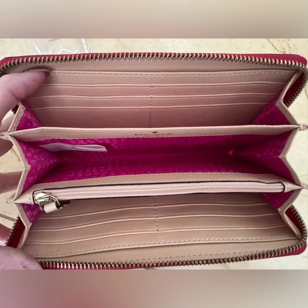 Kate Spade Neda Wellesley Red Leather Zip Around Wallet EUC - Picture 4 of 12